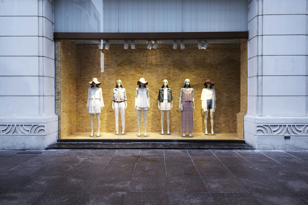 Professional Storefront Window Installation Services