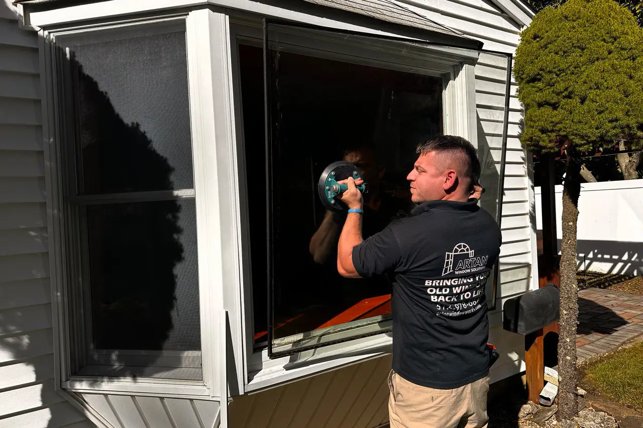 Window Glass Replacement Services